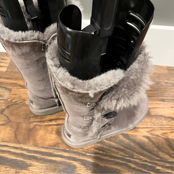 UGG Bailey Button Triplet II Boot in Grey - Picture 6 of 6